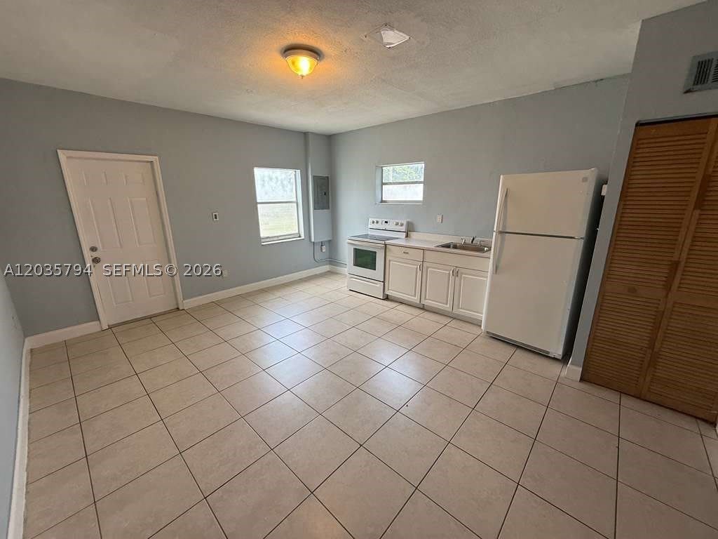 2014 Funston St – photo 2
