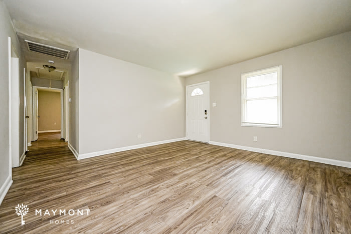 1044 Valley View Road Southeast – photo 4