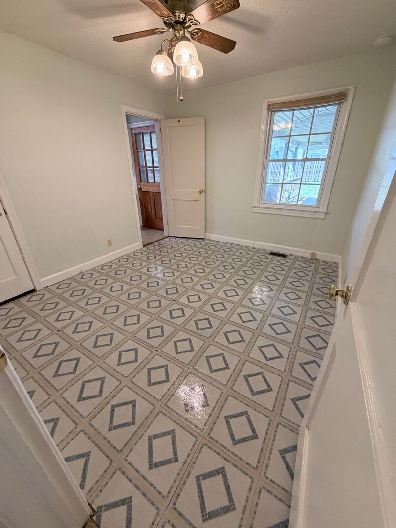 3 Bedroom 2 Bathroom House – photo 4
