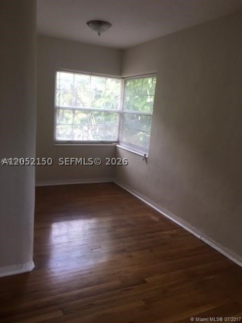 1002 SW 37th Ave – photo 2