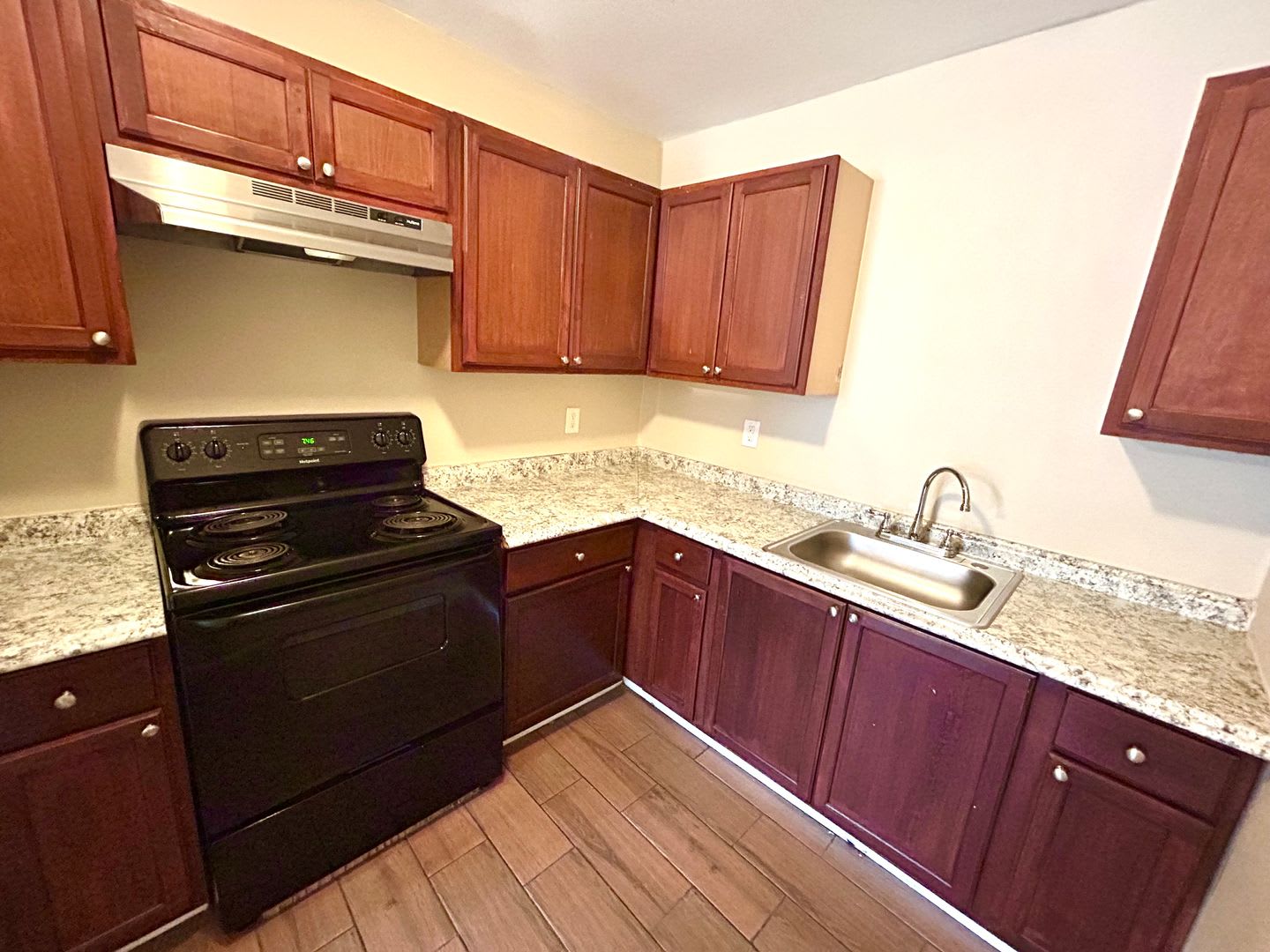 Move In Special 2 Bedroom 1 Bath Unit Near Lackland Afb – photo 5