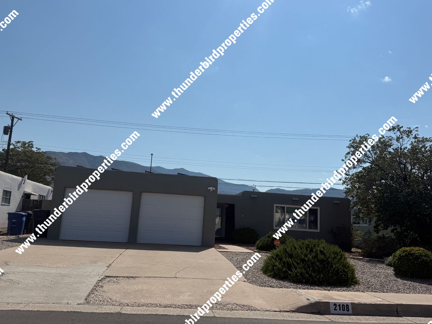 Available NOW!! Located in the NE heights. – photo 1