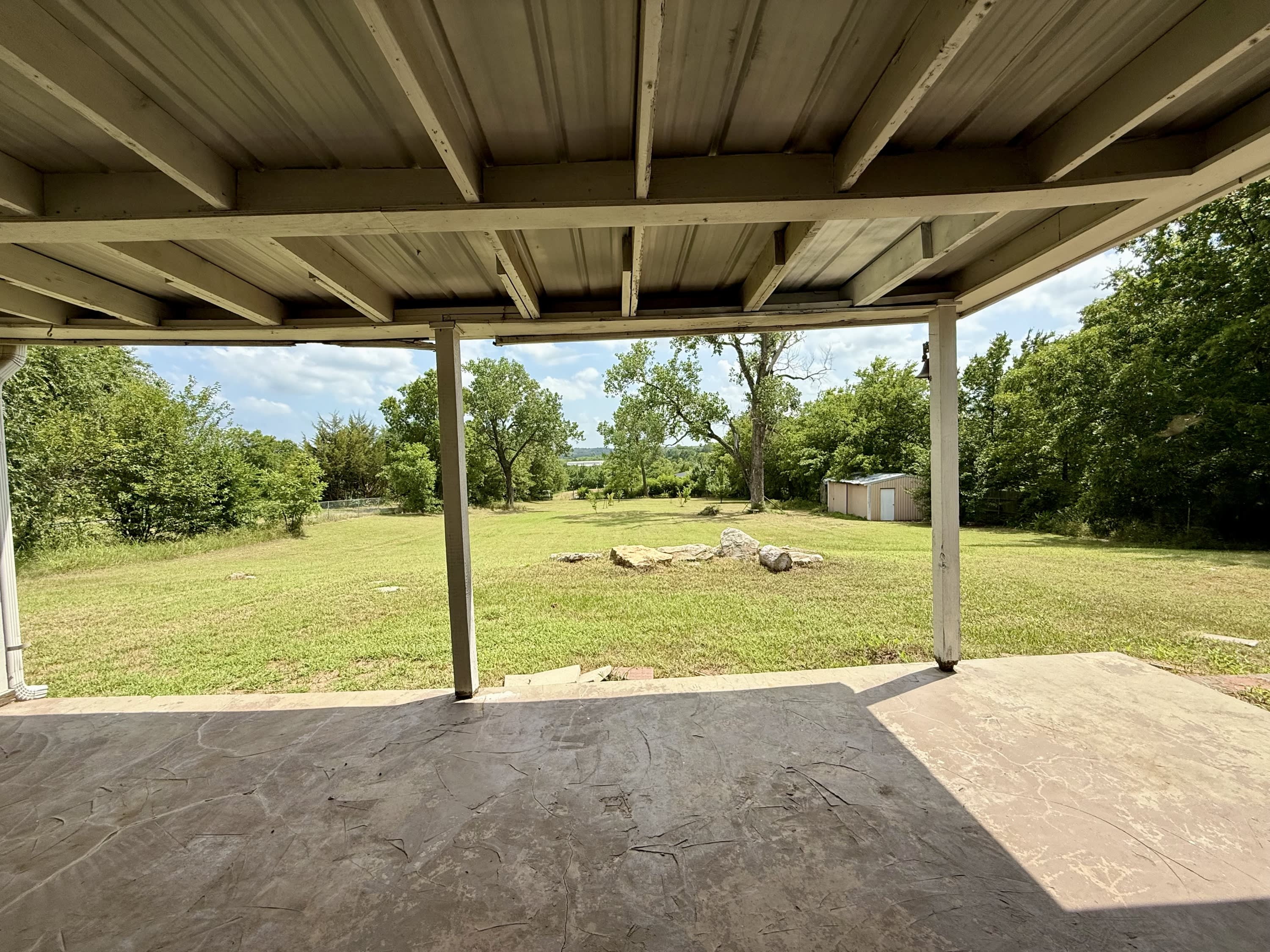 915 West Kings Road – photo 2