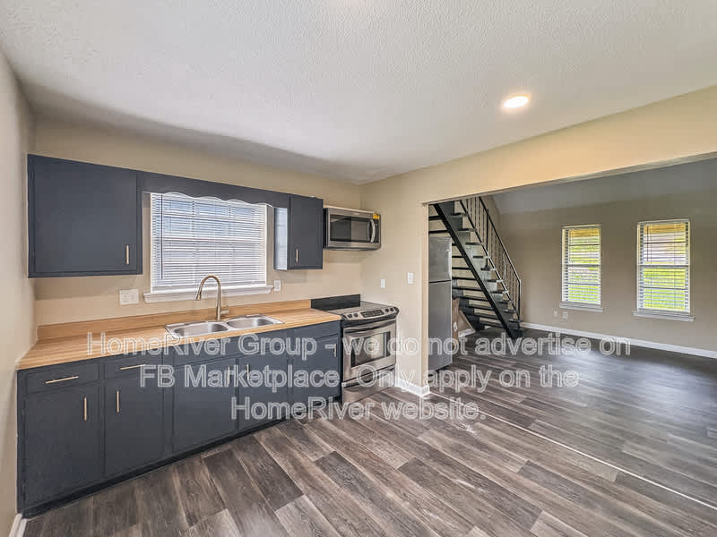 3245 Idlewild Dr – photo 1
