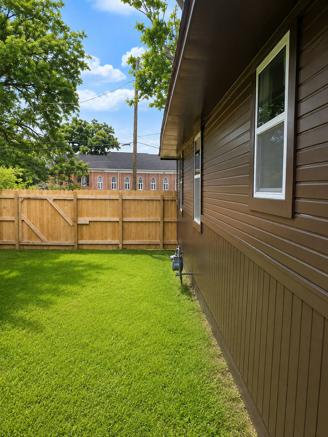 1191 Sylvan Street – photo 4