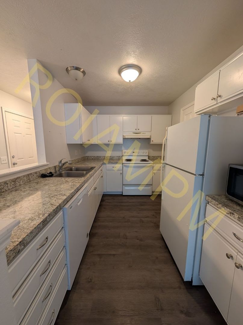 319 Lenore St – photo 4