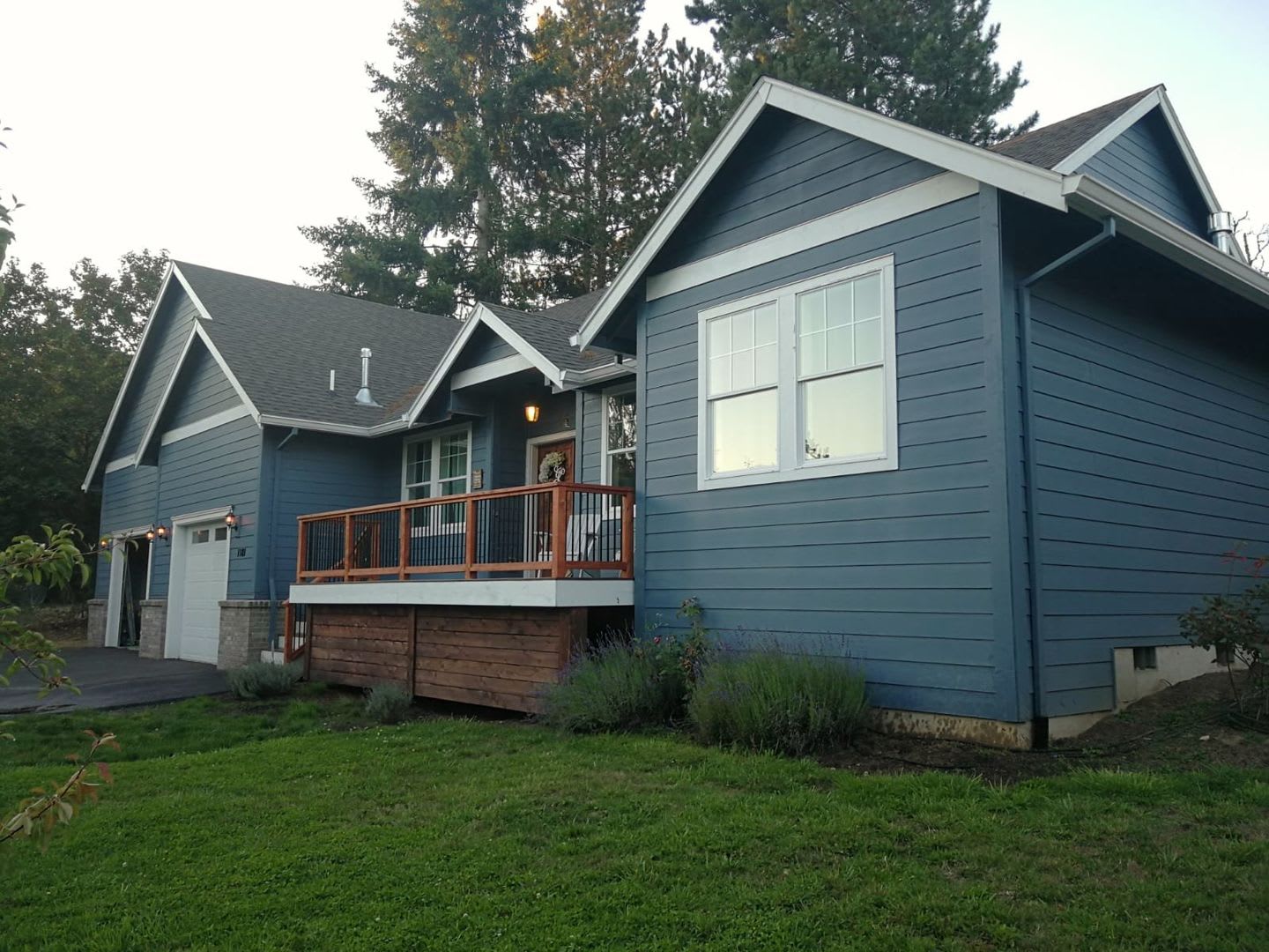 Custom Hillsboro Ranch With Gourmet Kitchen Dual Fireplaces Upgraded Finishes – photo 2