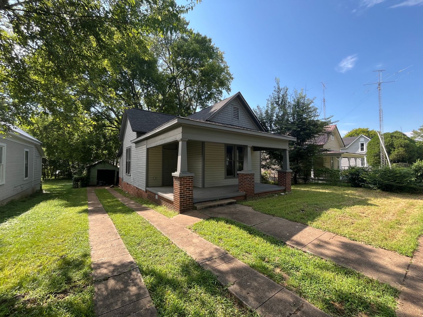 Welcome to 109 5th Avenue NW – photo 2