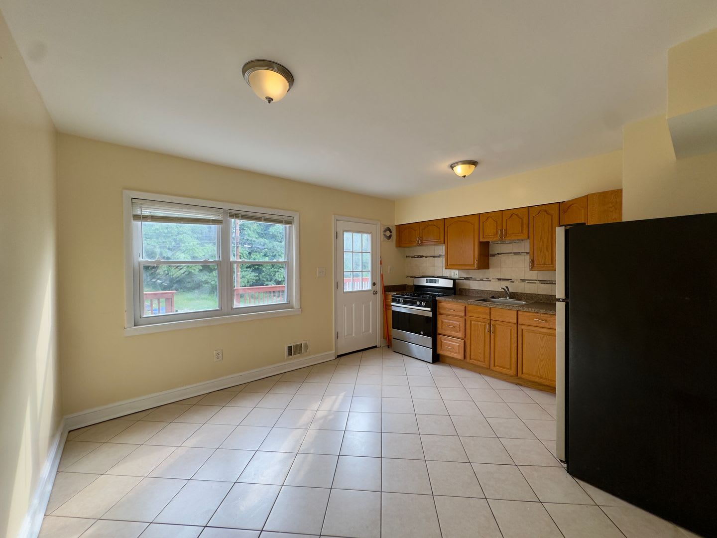 Charming 3BD/1BA Townhome in Violetville, MD! – photo 4