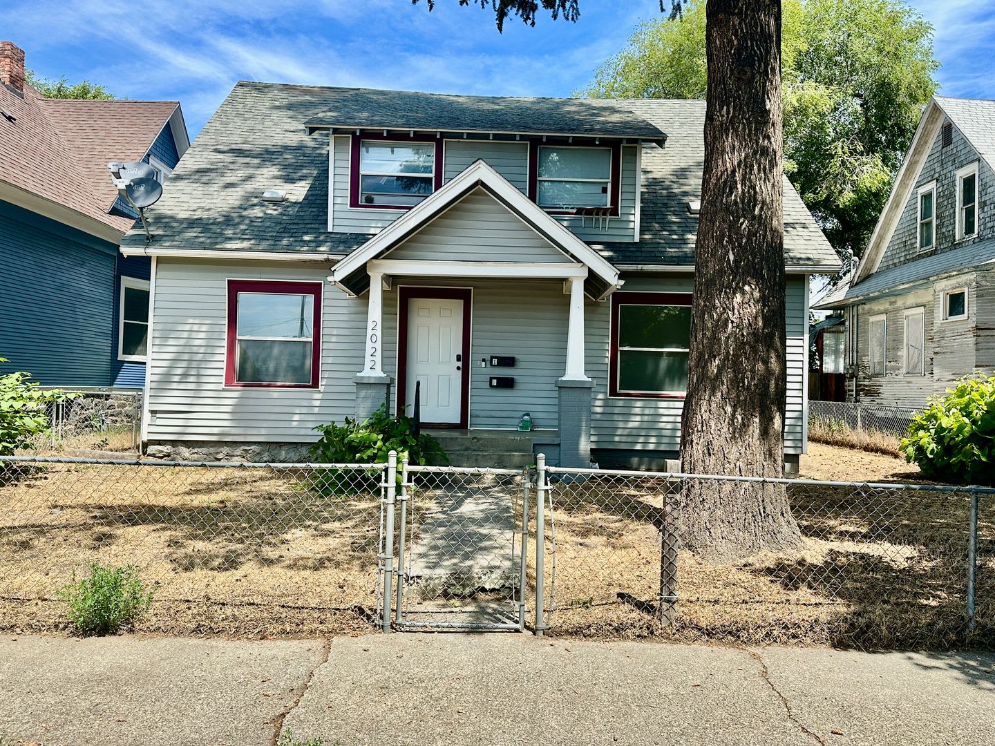 2022 W Dean Ave – photo 2