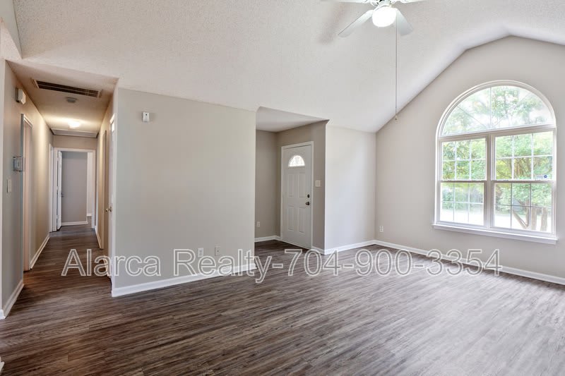 6532 David Ave – photo 3