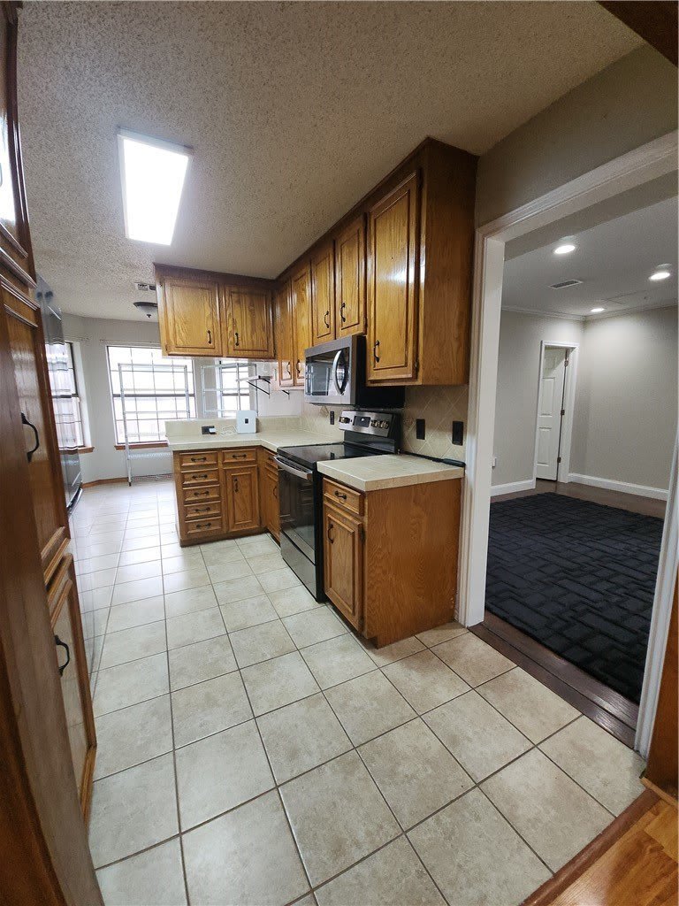 5221 Cromwell Drive – photo 4