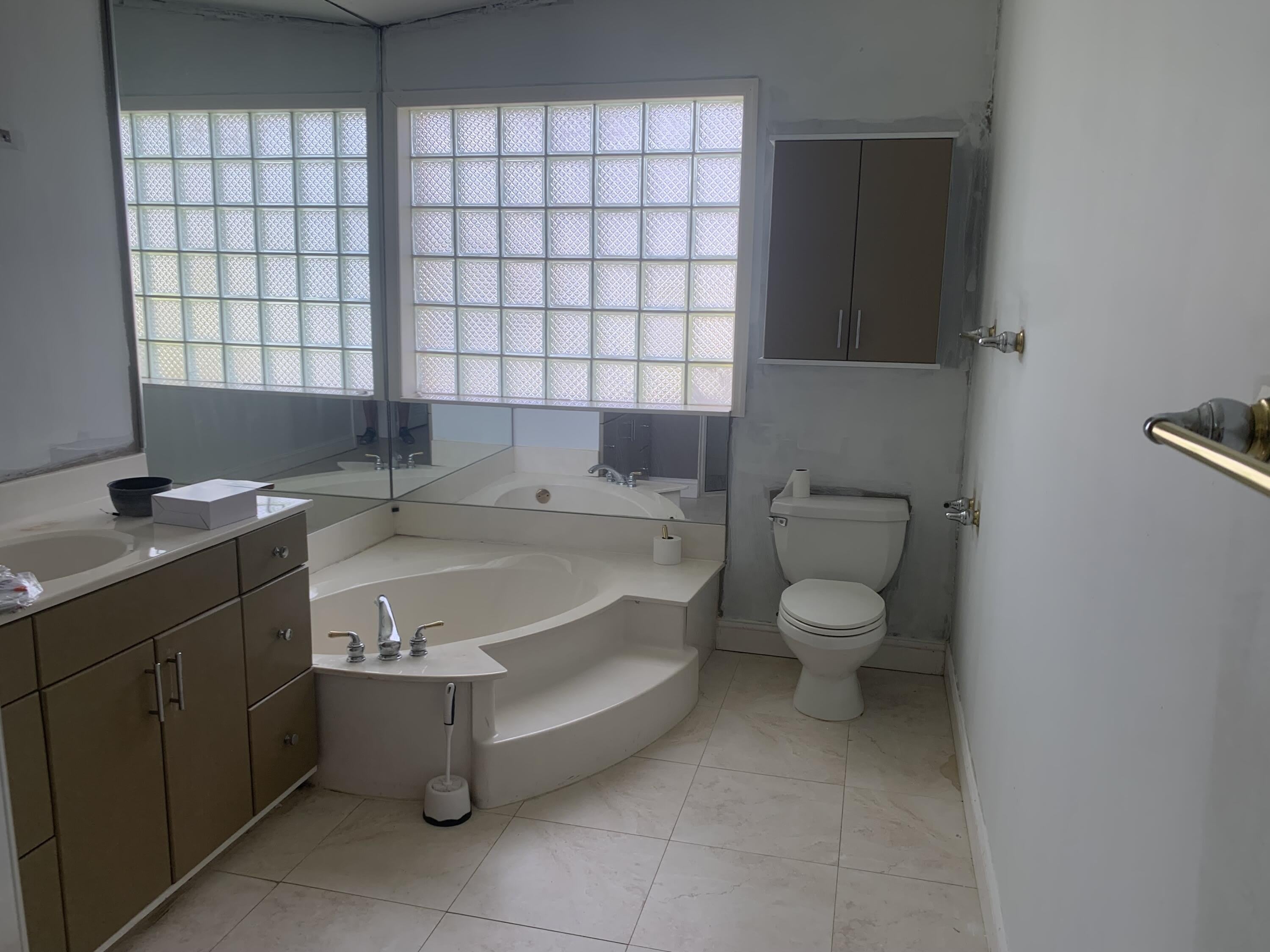 11585 N Quayside Drive – photo 4