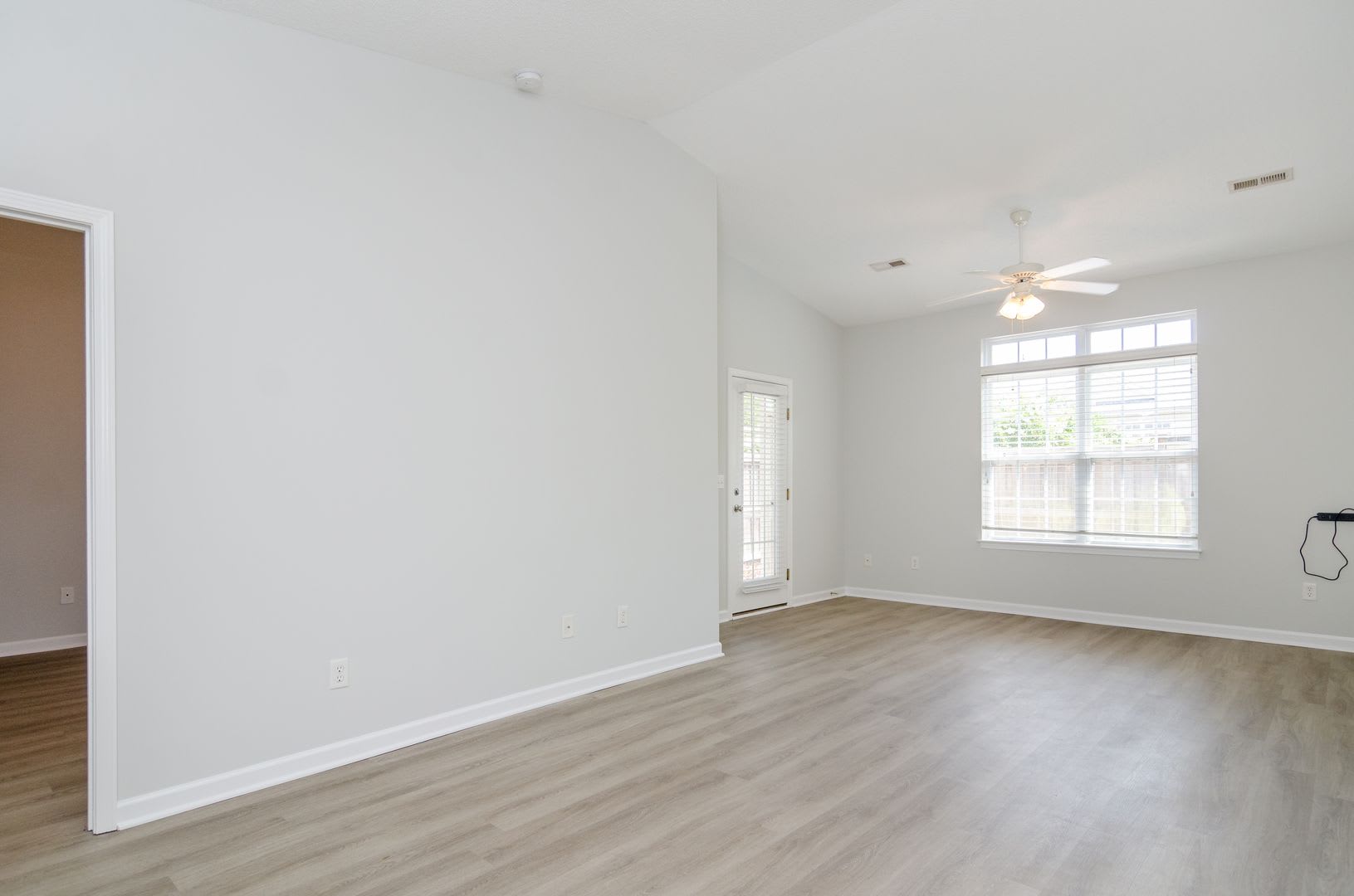 6464 Bradbury Court – photo 5