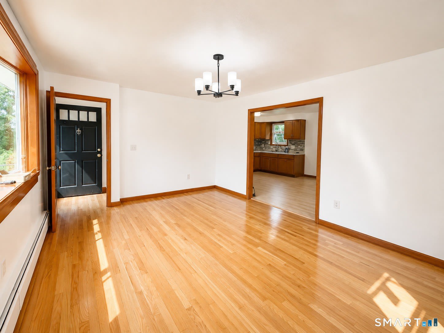 98 Hartley Drive – photo 3