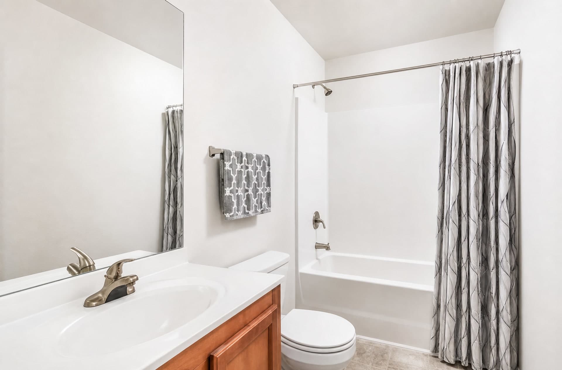 Campus Pointe Apartments – photo 3