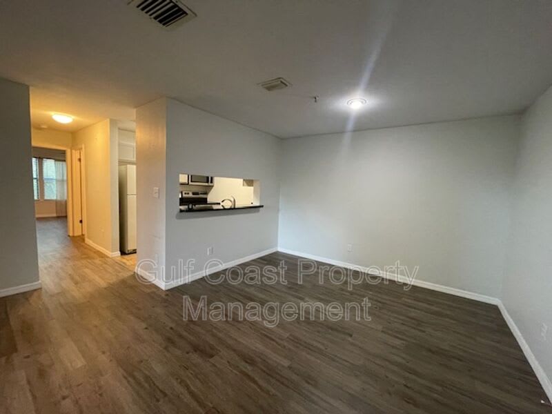 4028 Crockers Lake Blvd – photo 4