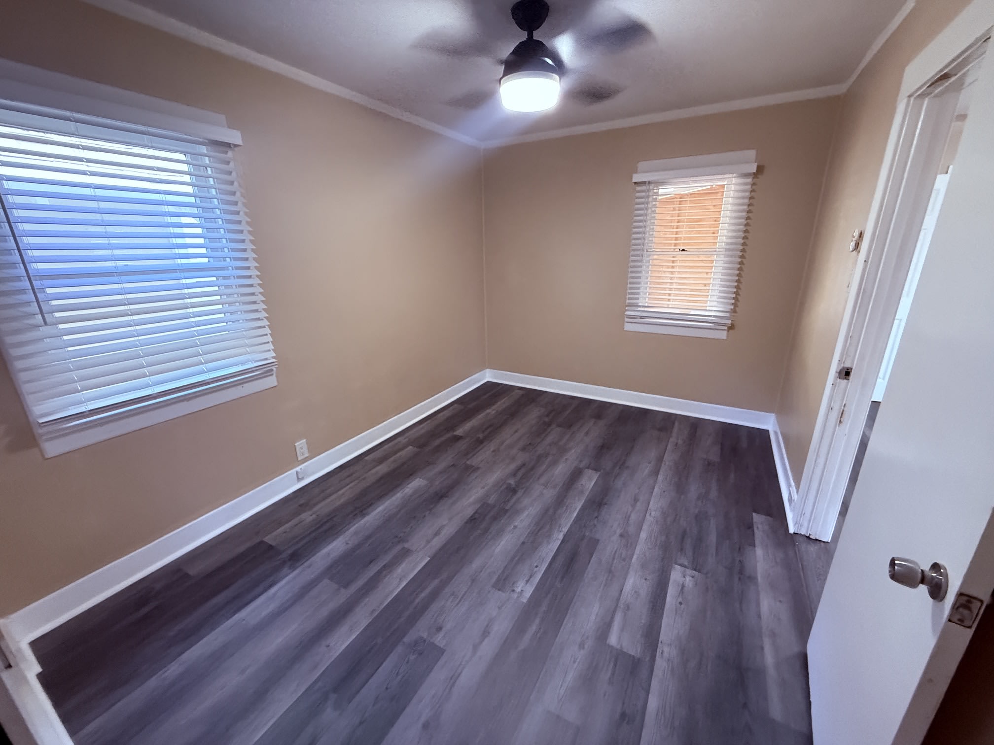 1071 Euclid Ave – photo 4