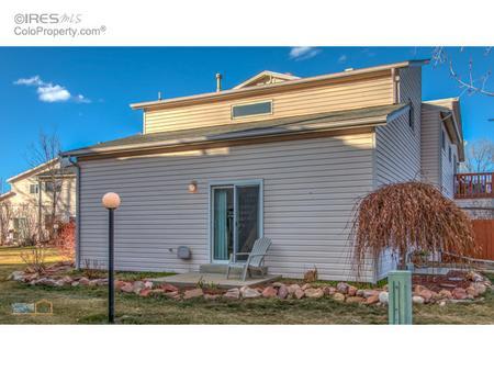 3bed 2 bath End Unit Townhouse Off Bike Path & Next to Park – photo 3