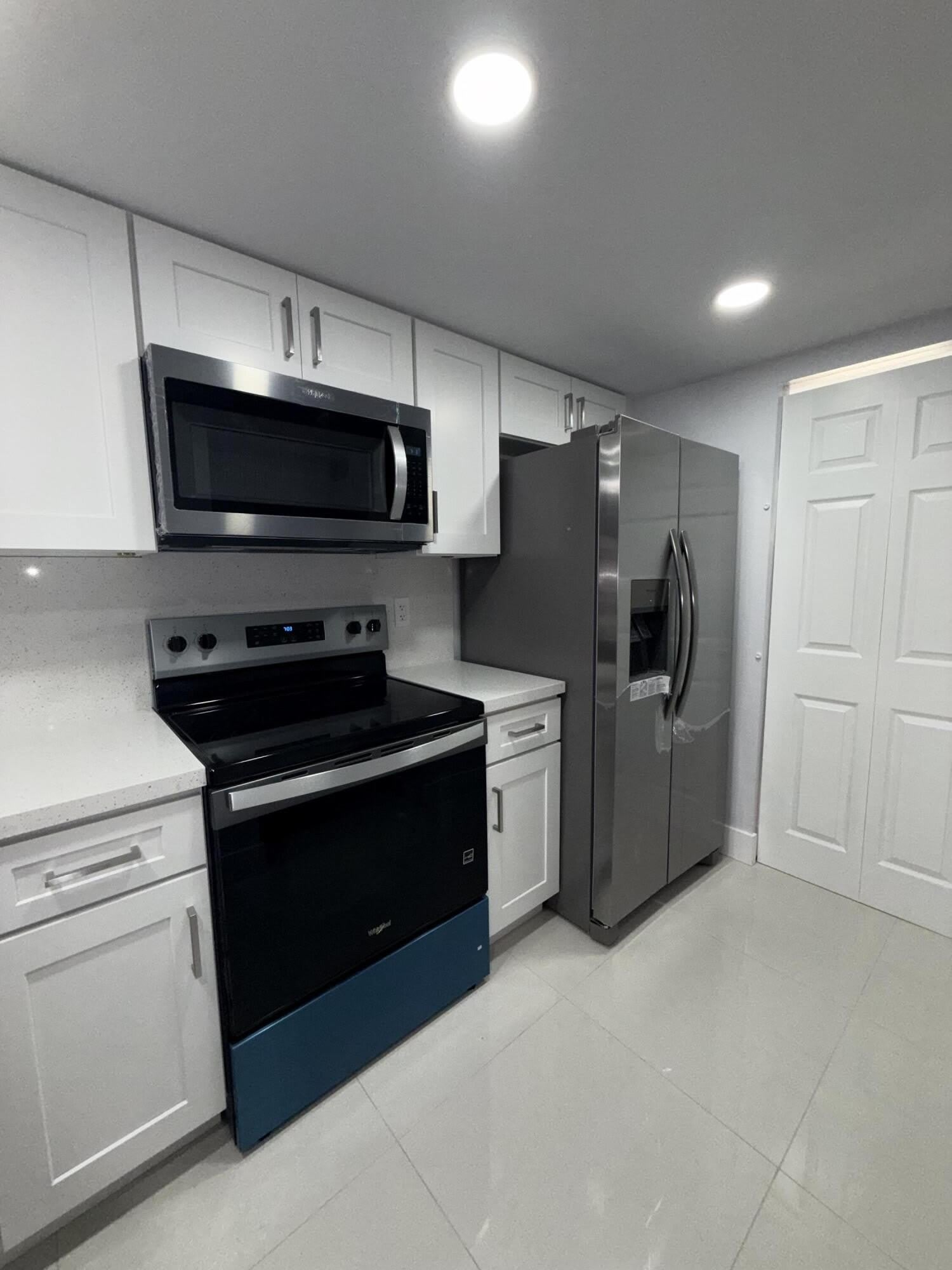 1041 NW 124TH Avenue – photo 4