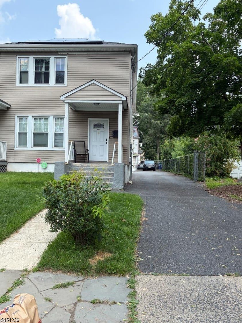 721 Madison Ave – photo 1