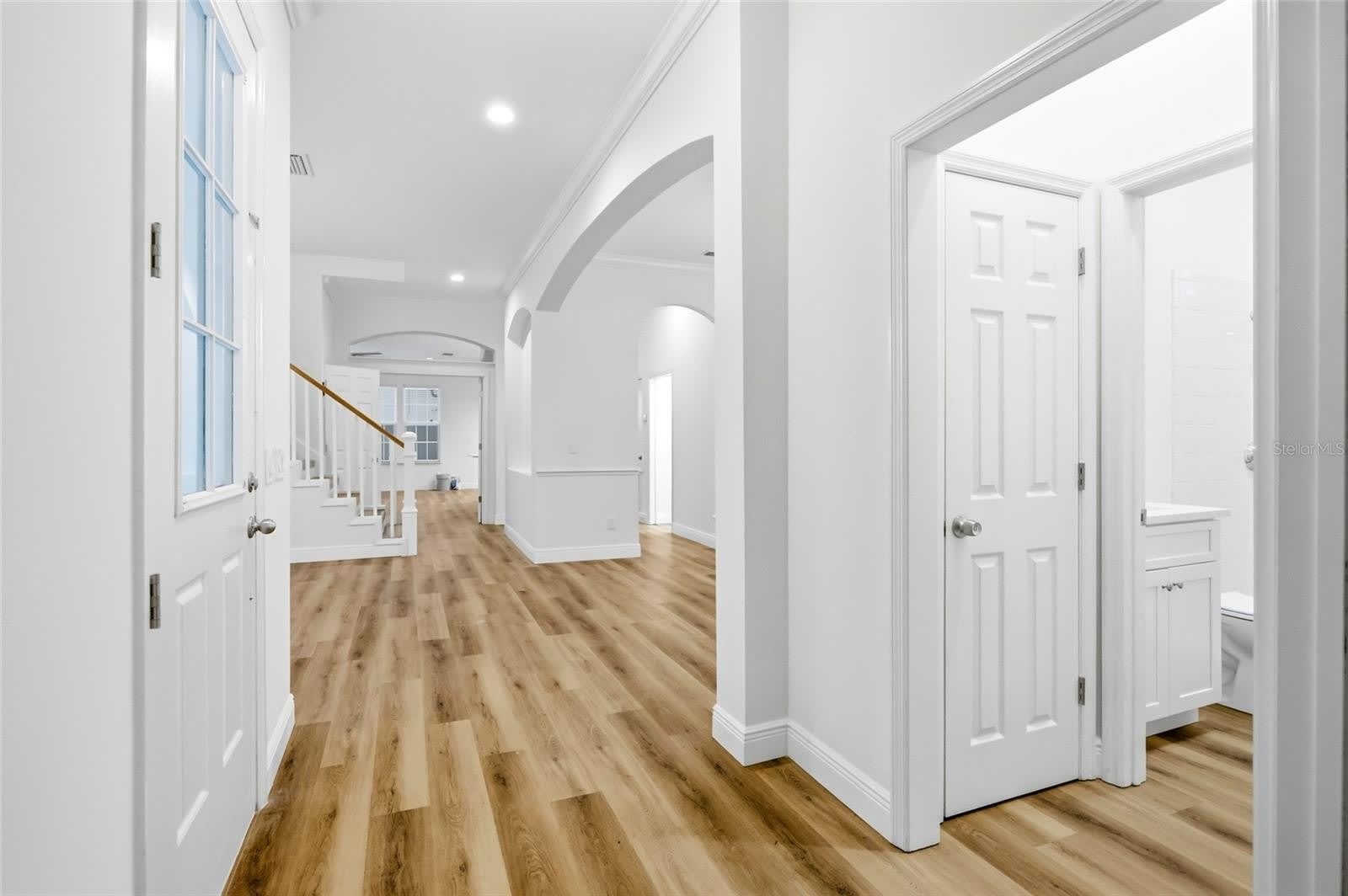 912 WATERSIDE Drive – photo 4