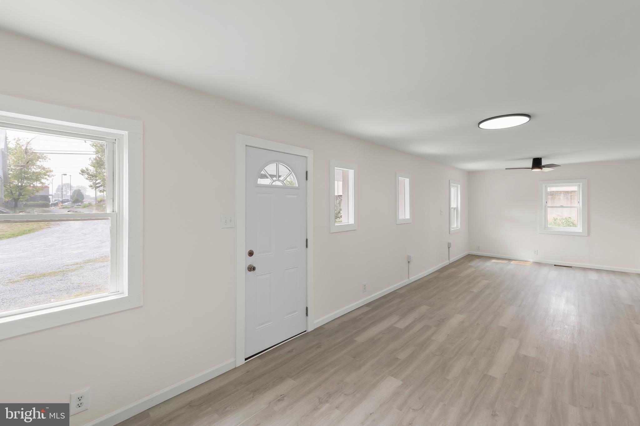 2141 VALLEY Avenue – photo 4