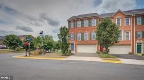 8070 SAMUEL WALLIS Street – photo 1