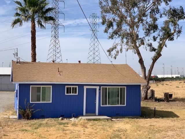 Two Bedroom Country Cottage Available In Tracy – photo 2