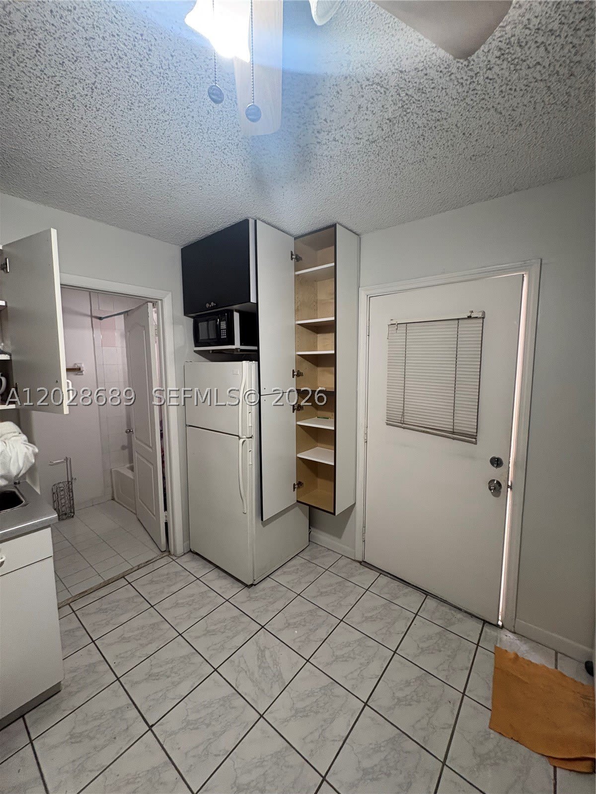2232 W 74th Ter – photo 4