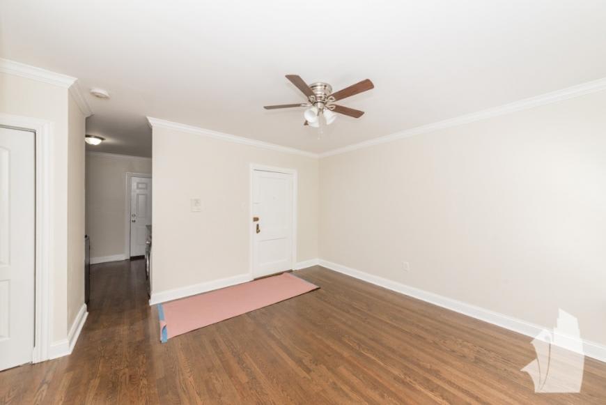 2537 N Seminary – photo 4
