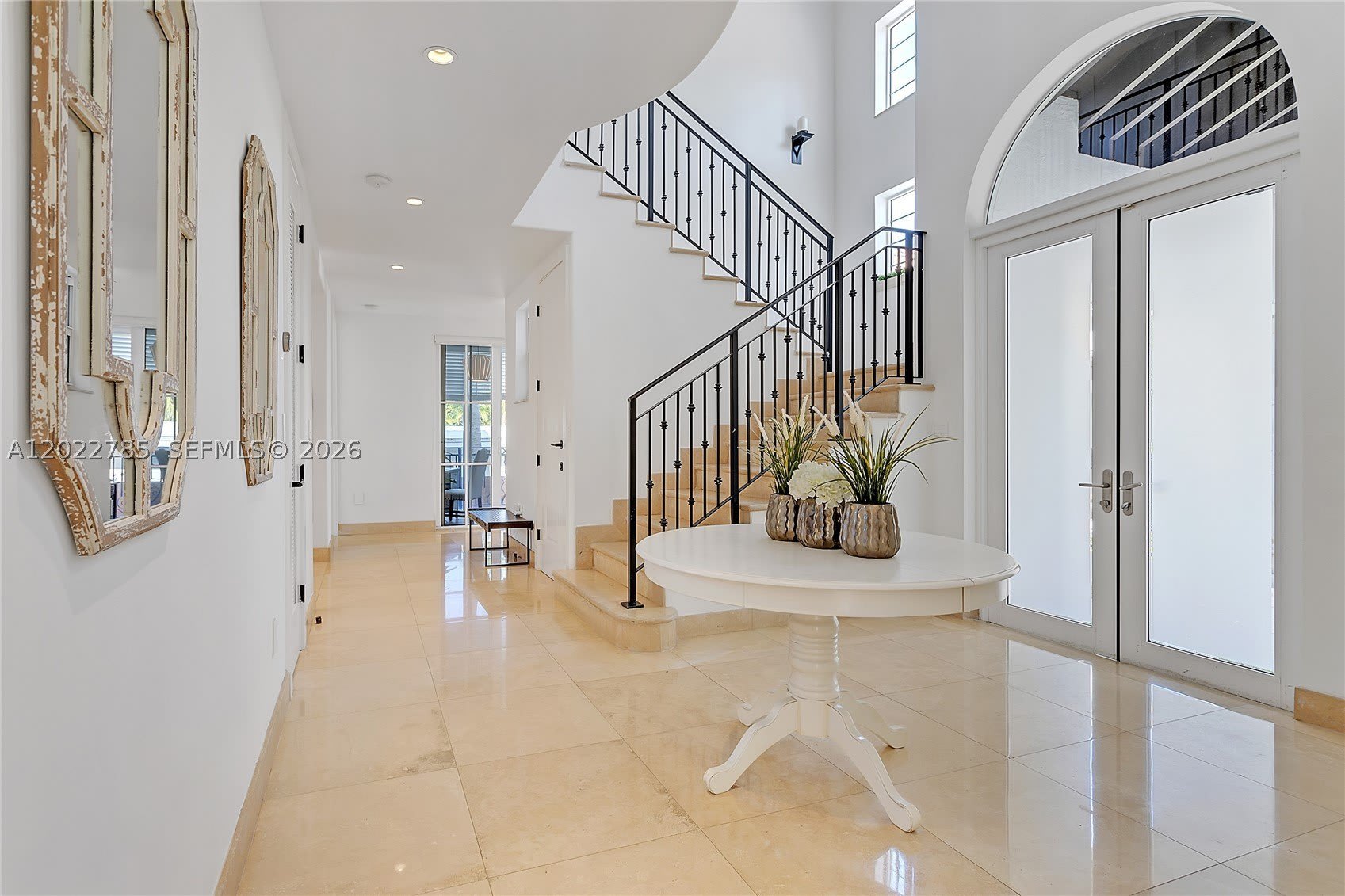 350 Redwood Ln – photo 4