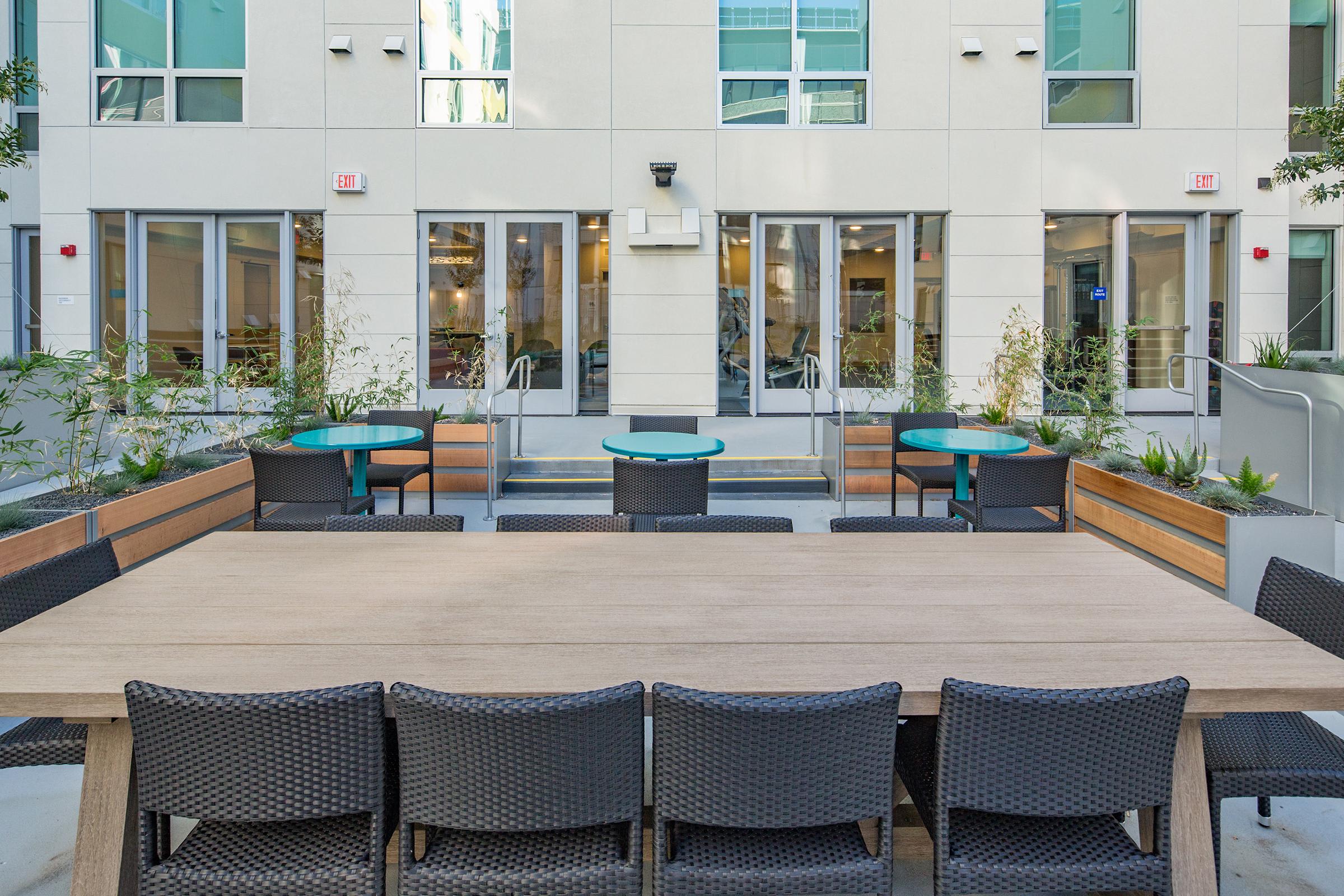 Eviva Midtown – photo 4