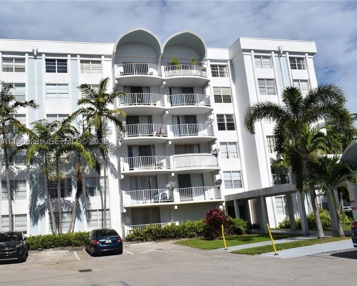 488 NW 165 St Rd – photo 1