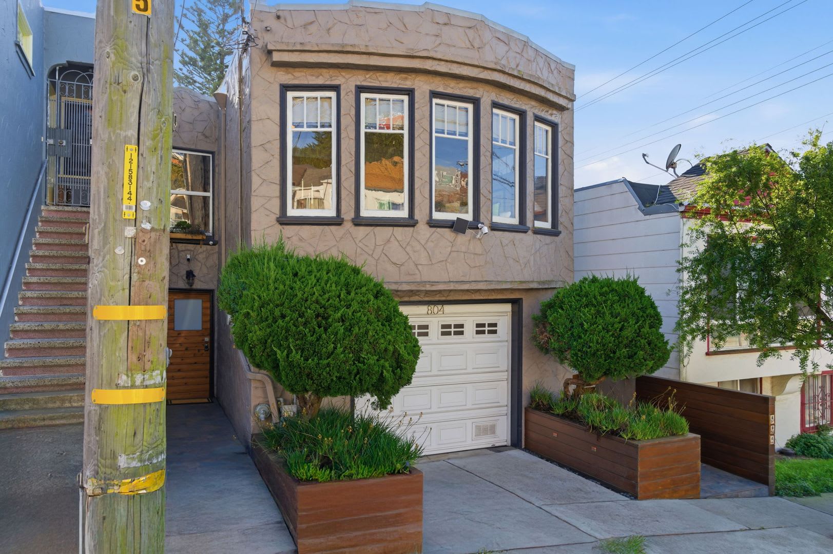 Fully Furnished 2Br Media Room 2Ba Single Family Home Near Mclaren Park – photo 1