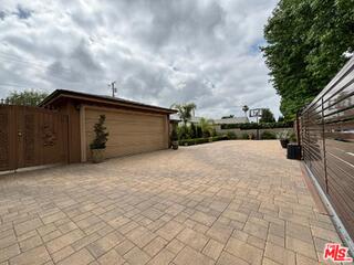 6550 Van Noord Avenue – photo 4