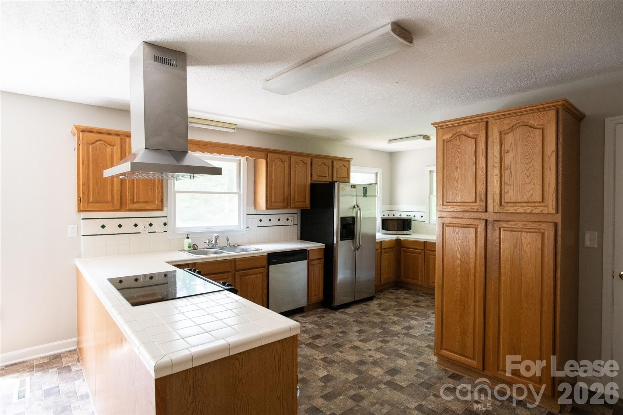 9100 Nash Avenue – photo 2