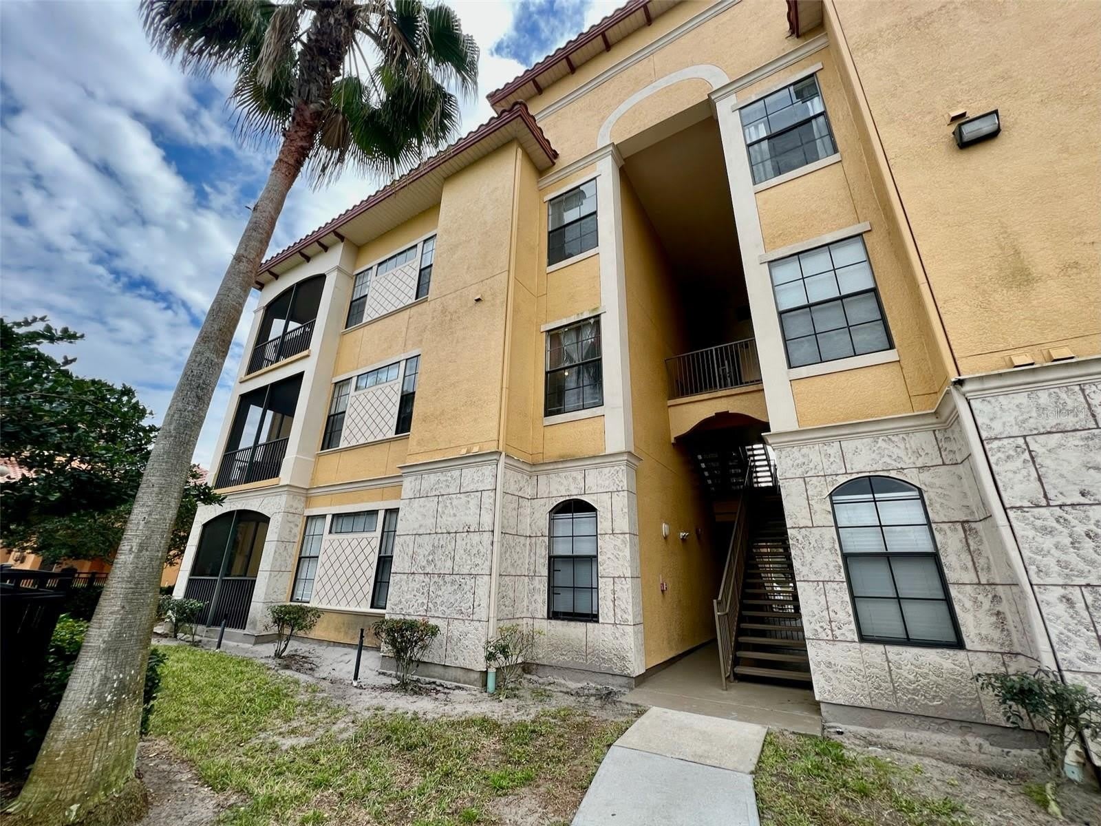 6153 METROWEST Boulevard – photo 2