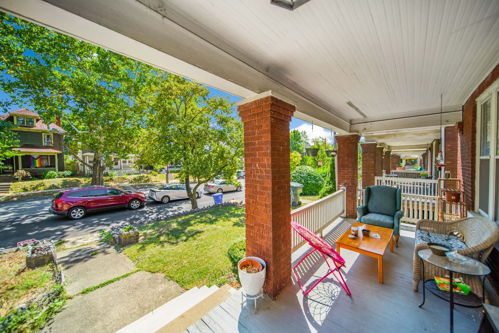 Charming 5-Bedroom Home with Exposed Brick and Modern Upgrades – photo 4