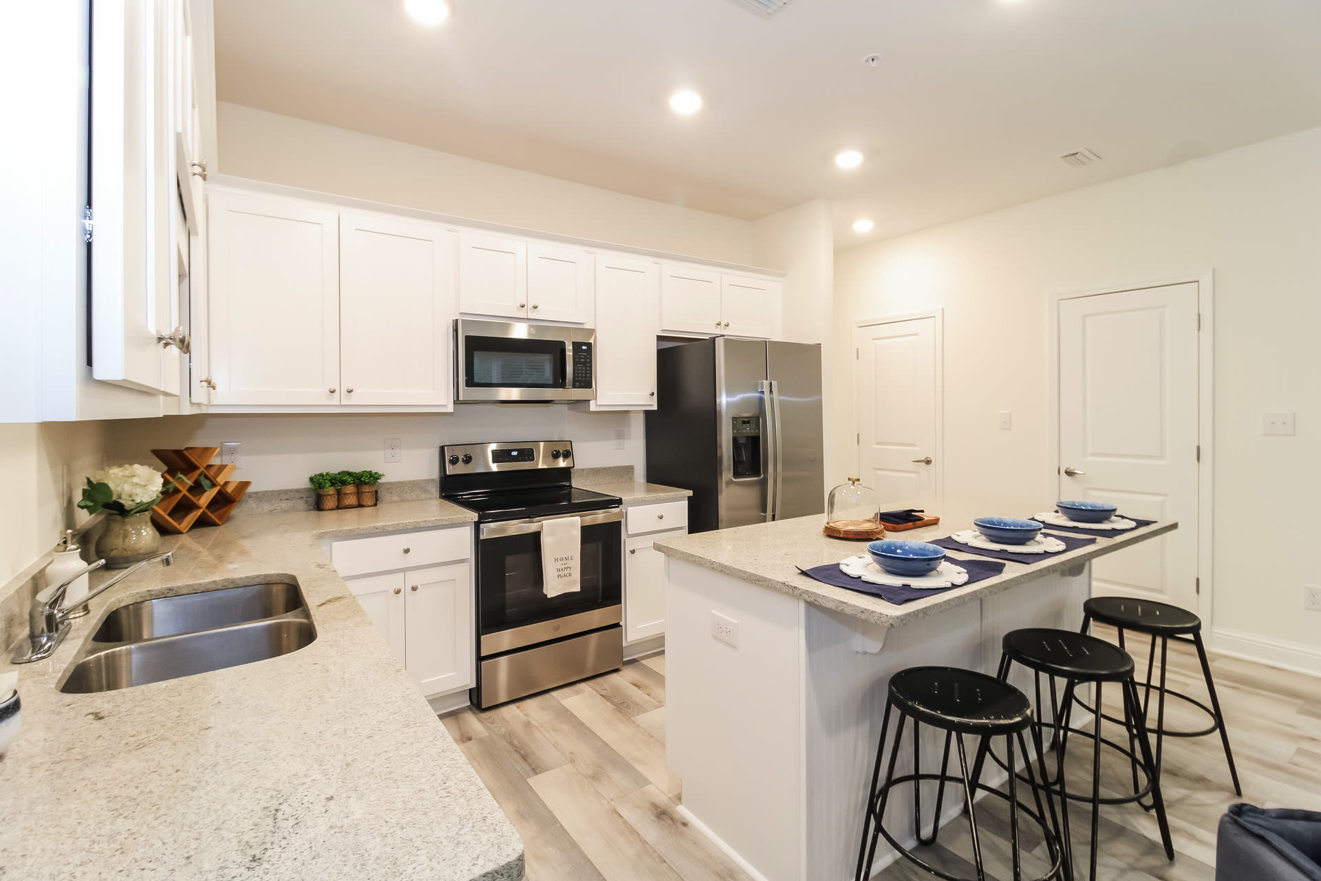 111 Cabot Lane – photo 1