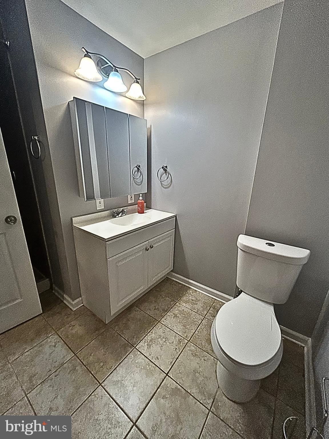 715 ACORN Court – photo 5