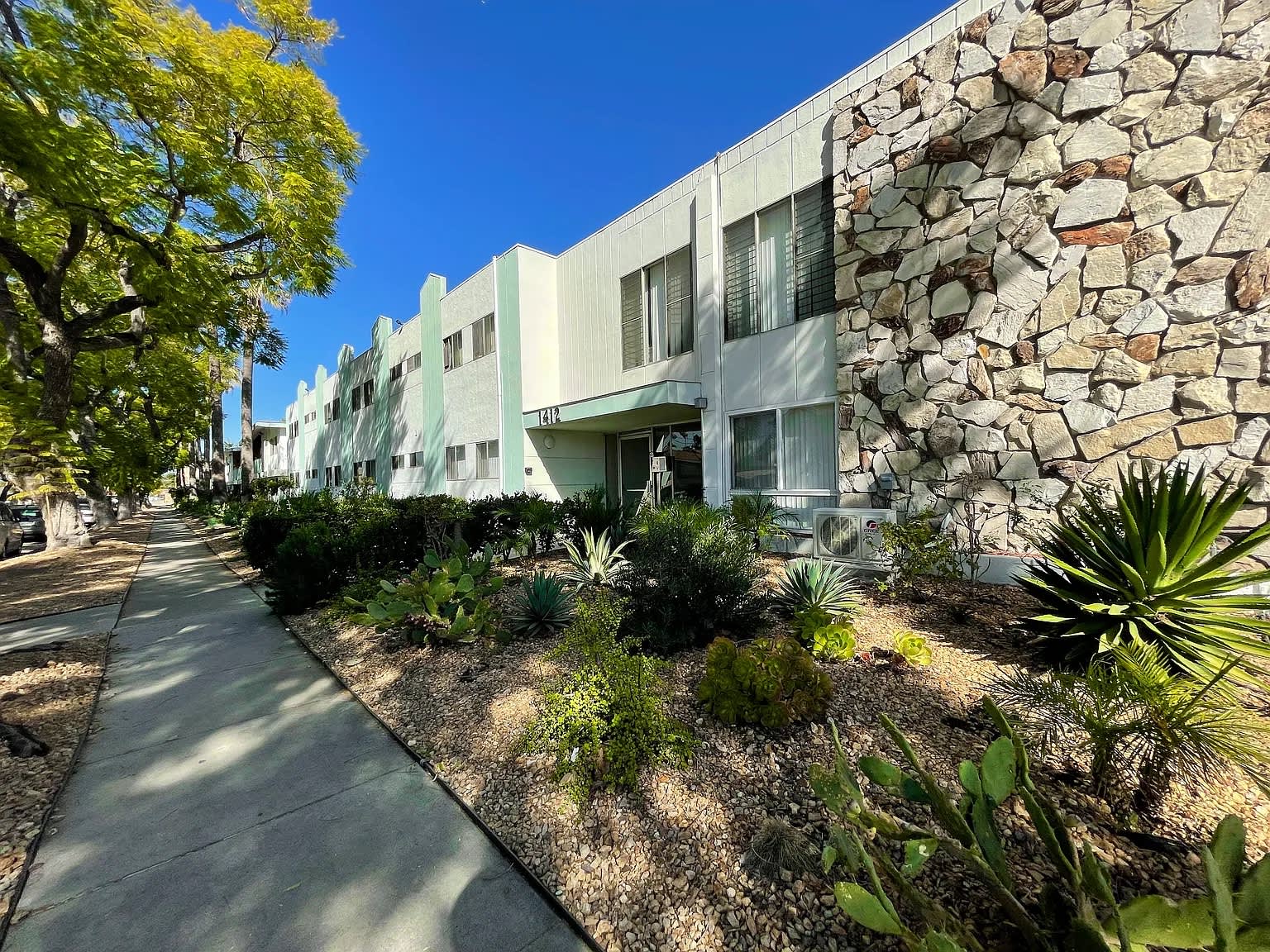1412 S Citrus Ave Apt 13 – photo 4