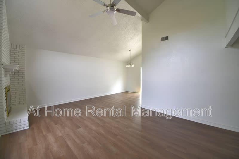 7114 East 98th Street – photo 4