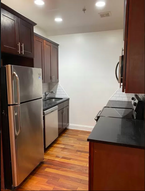 296 Willis Avenue 2 – photo 4