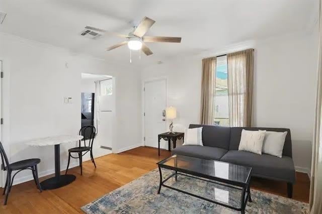 6125 General Haig Street – photo 2