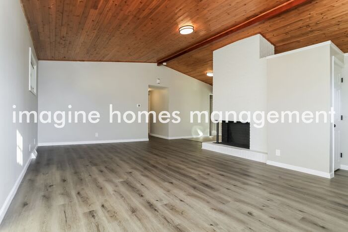 4780 McGreevy Drive – photo 5