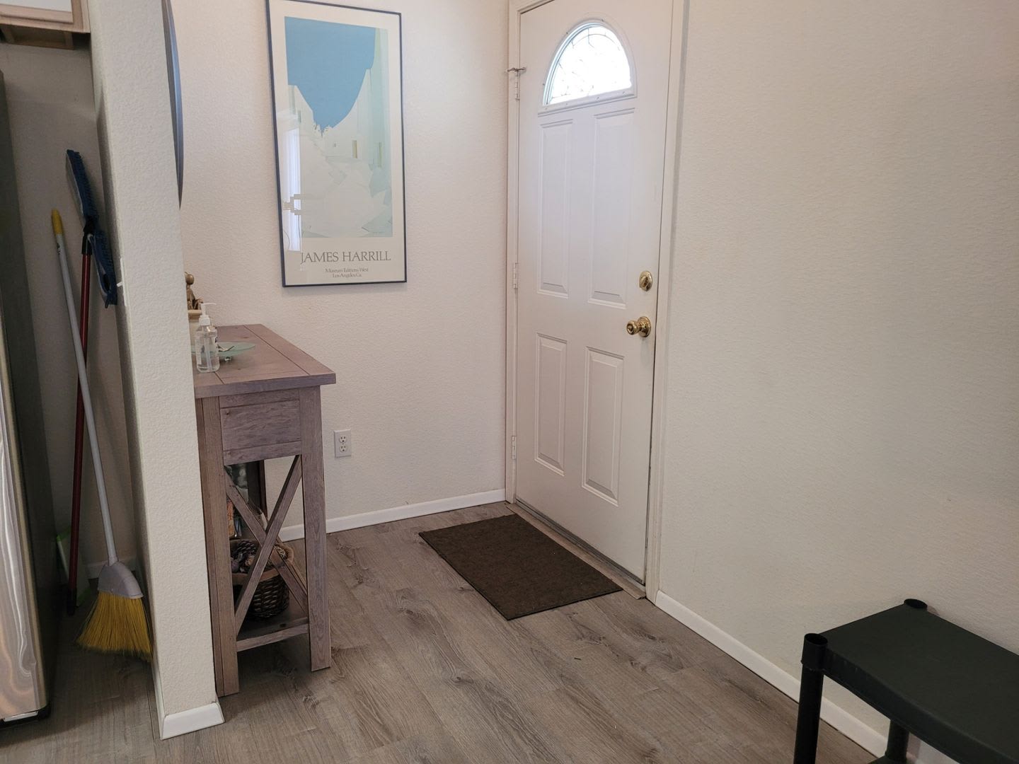 Charming 1-Bedroom Apartment for Short-Term Rental in the Heart of Bullhead City! – photo 3