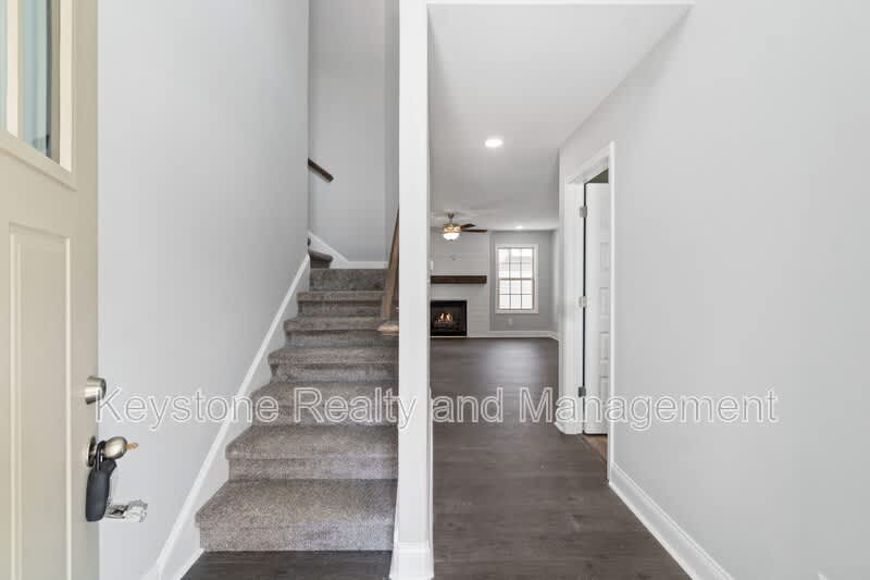 1093 Winesap Road – photo 2