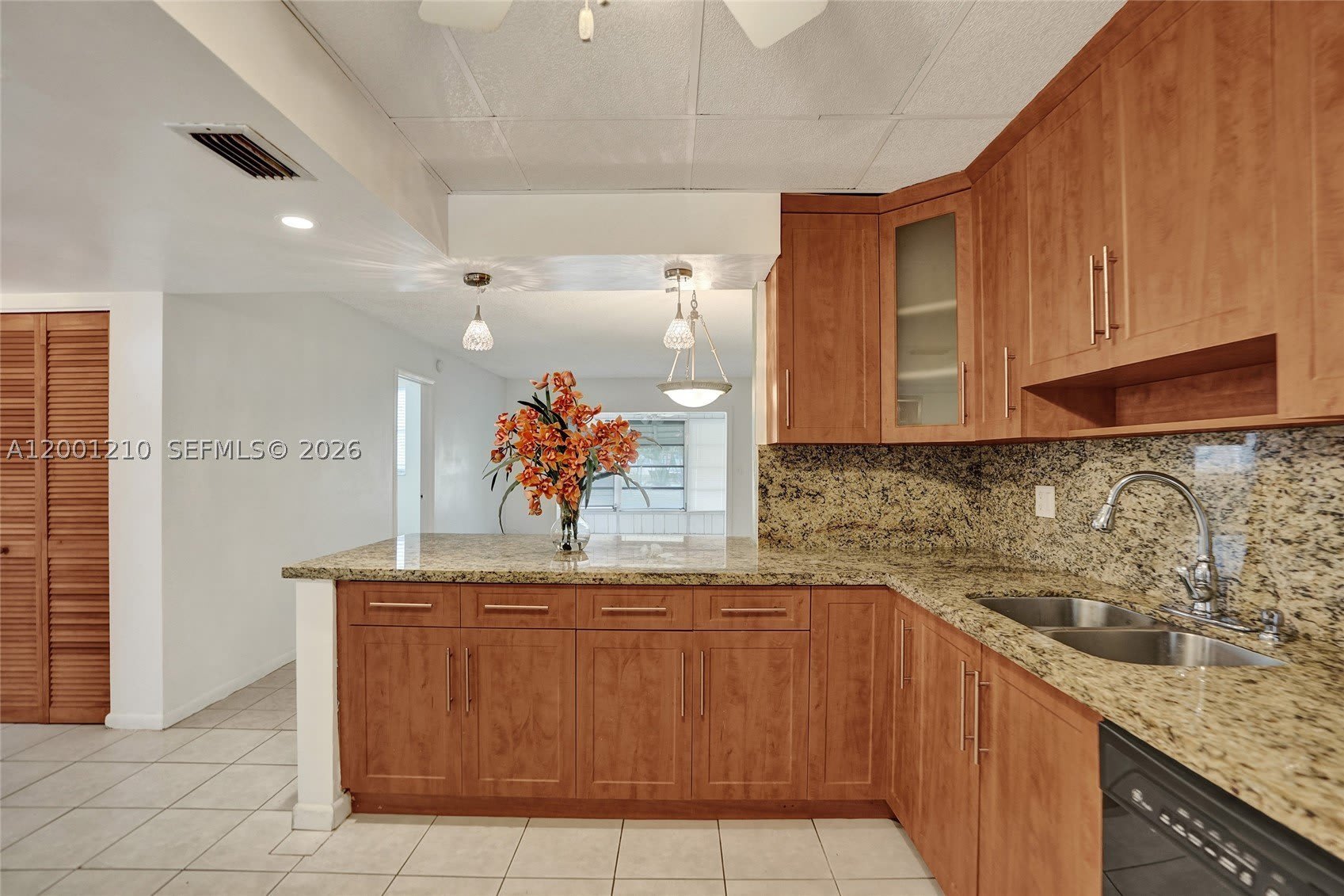 3051 Nw 46Th Ave – photo 4
