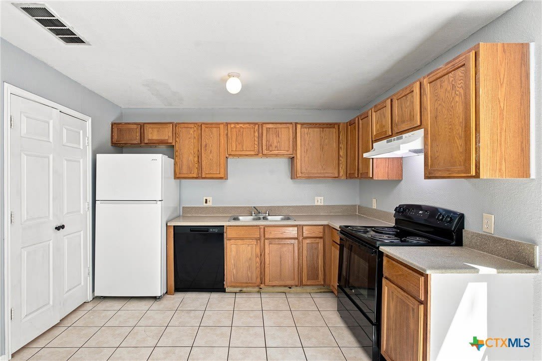 3410 Victoria Circle – photo 3